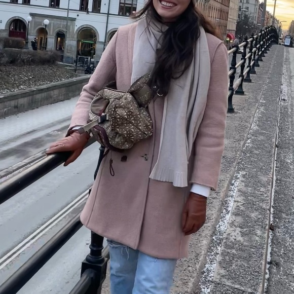 Frost cashmere scarf - Picture 11 of 11